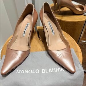 Manolo Blahnik Women's Champagne Nude Heels Sz 39.5 (8.5-9)